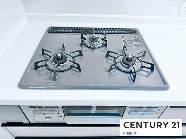 三口コンロで料理もはかどりますね!グリルもあります!