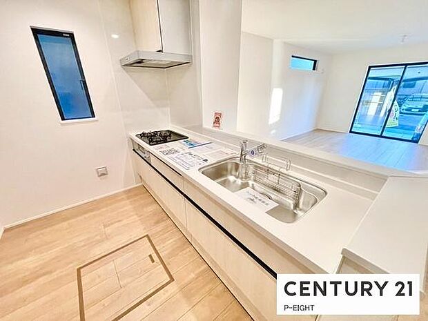 料理をしながらリビングを見渡せるつくりで、料理中も家族との会話がはずみます。