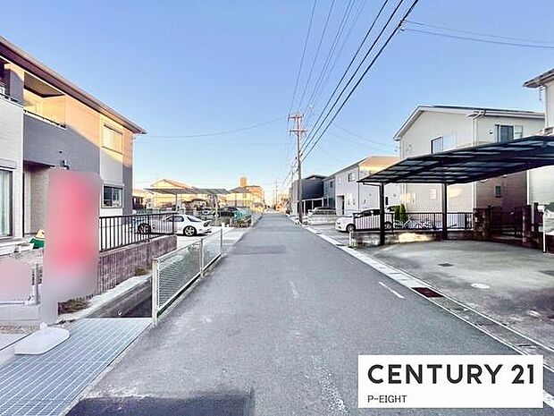 アスファルト舗装の道路です！