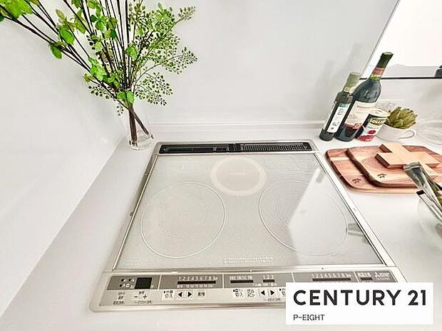 三口コンロで料理もはかどりますね！グリルもあります！