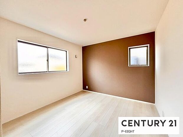 壁の色もアクセントとなりおしゃれな内装です！