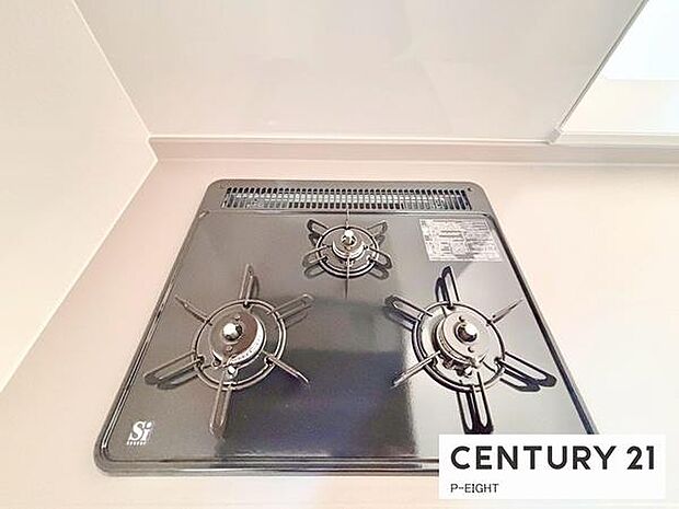 三口コンロで料理もはかどりますね！グリルもあります！