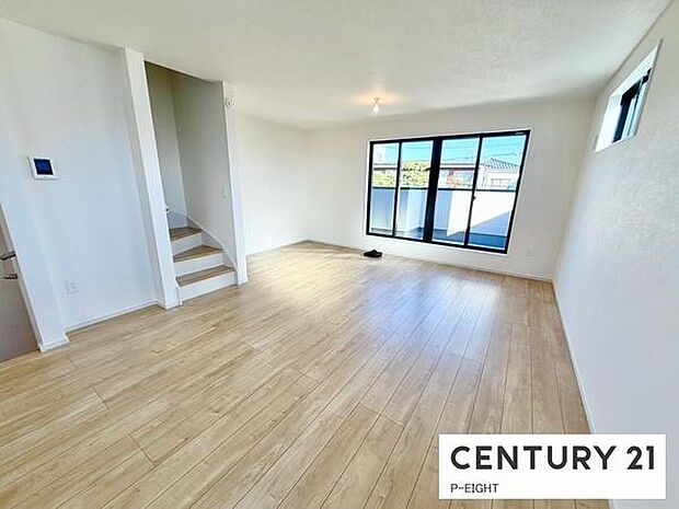 家族の笑い声が聞こえてきそうな、暖かい空間になっています。