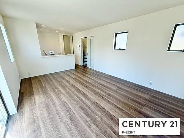 家族の笑い声が聞こえてきそうな、暖かい空間になっています。