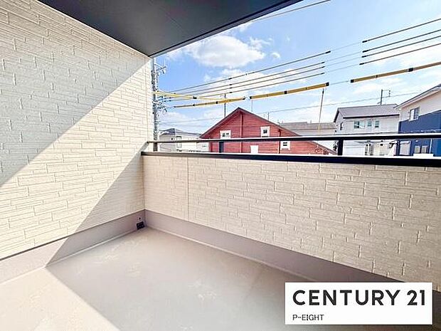 洗濯物は日当たりの良いバルコニーへ!