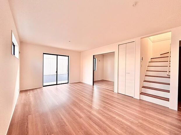 家族の笑い声が聞こえてきそうな、暖かい空間になっています。