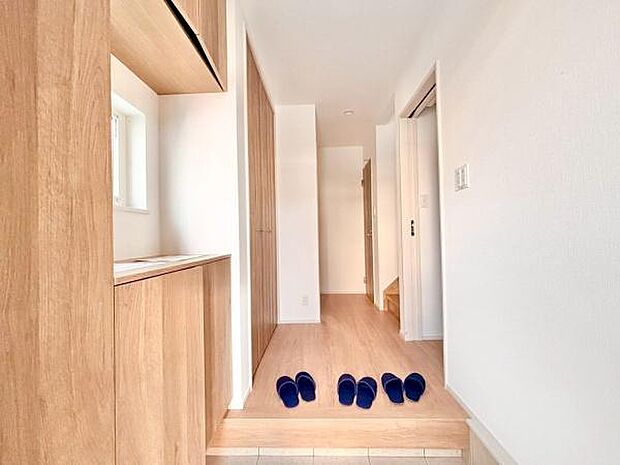 穏やかな色合いで来客をなごませてくれます!