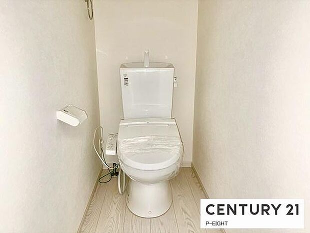 ウォシュレット付きの暖房便座で快適です!