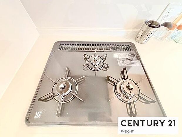 三口コンロで料理もはかどりますね!グリルもあります!