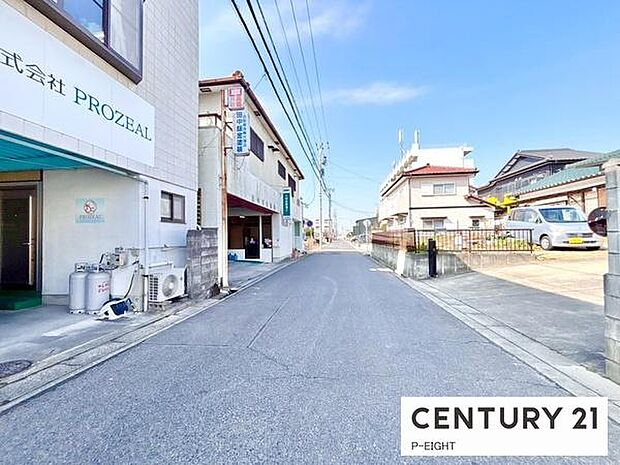 アスファルト舗装の道路です!