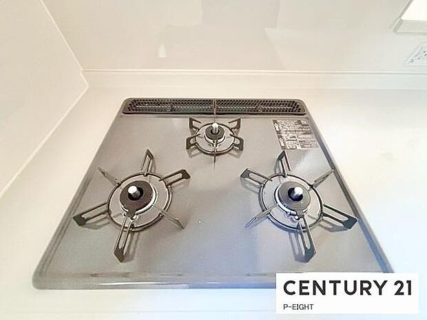 三口コンロで料理もはかどりますね!グリルもあります!