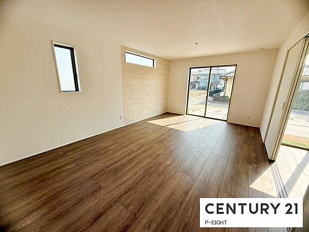 家族の笑い声が聞こえてきそうな、暖かい空間になっています。