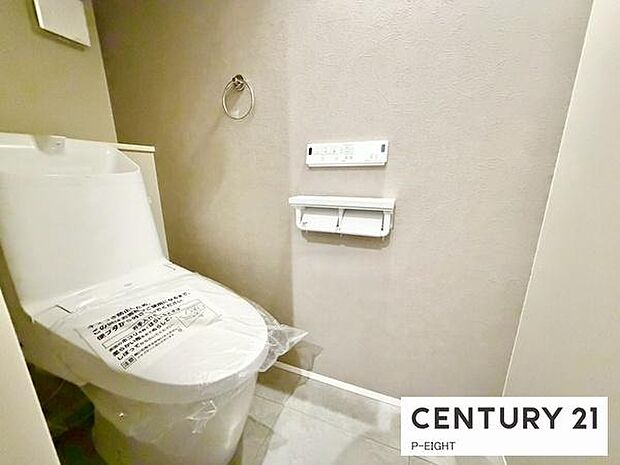 ウォシュレット付きの暖房便座で快適です！