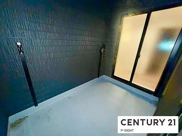 洗濯物は日当たりの良いバルコニーへ!