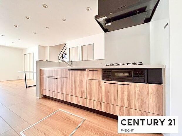 料理をしながらリビングを見渡せるつくりで、料理中も家族との会話がはずみます。