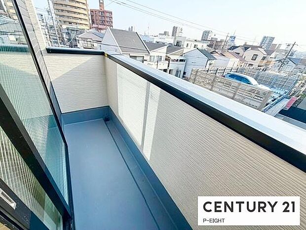 洗濯物は日当たりの良いバルコニーへ!