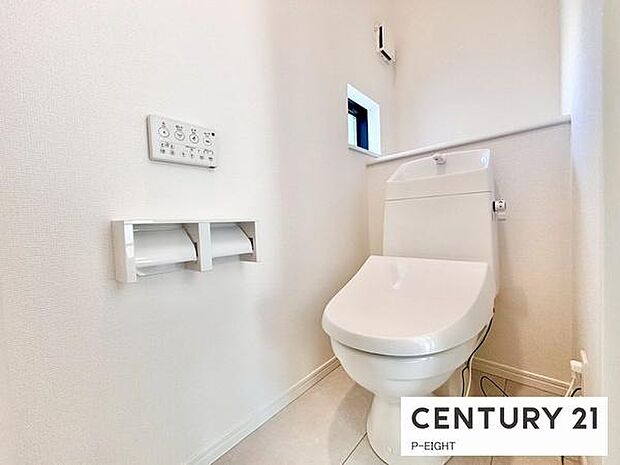 ウォシュレット付きの暖房便座で快適です！