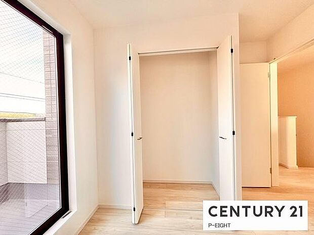 クローゼットでお部屋もスッキリ!