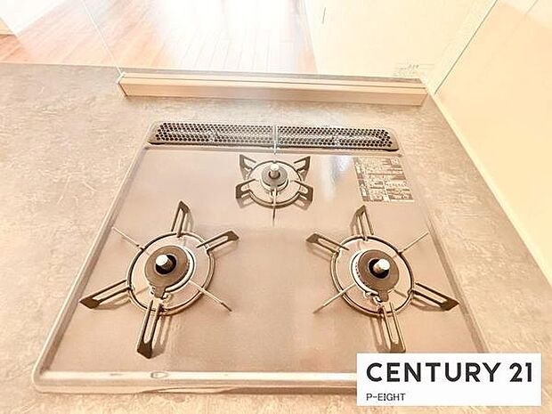 三口コンロで料理もはかどりますね!グリルもあります!