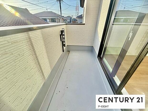 洗濯物は日当たりの良いバルコニーへ!