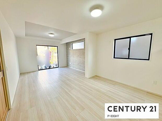 家族の笑い声が聞こえてきそうな、暖かい空間になっています。