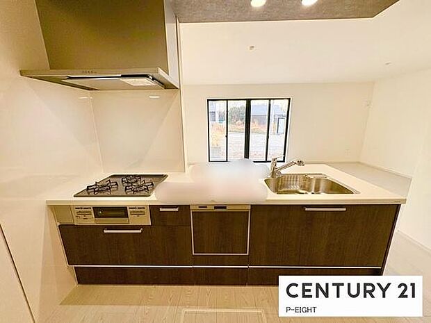 料理をしながらリビングを見渡せるつくりで、料理中も家族との会話がはずみます。