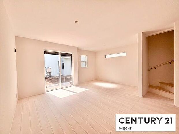 家族の笑い声が聞こえてきそうな、暖かい空間になっています。