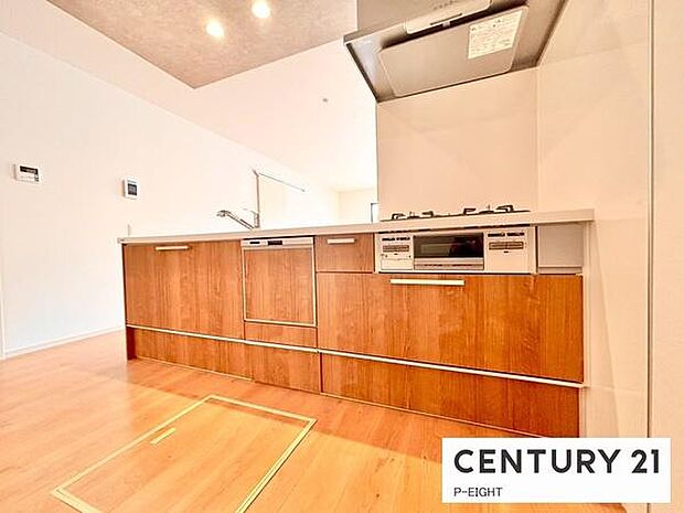 料理をしながらリビングを見渡せるつくりで、料理中も家族との会話がはずみます。