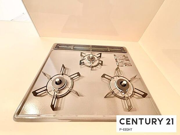 三口コンロで料理もはかどりますね!グリルもあります!