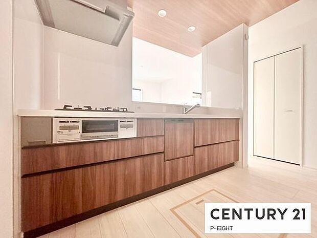 料理をしながらリビングを見渡せるつくりで、料理中も家族との会話がはずみます。