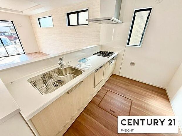 料理をしながらリビングを見渡せるつくりで、料理中も家族との会話がはずみます。