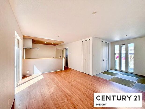 家族の笑い声が聞こえてきそうな、暖かい空間になっています。