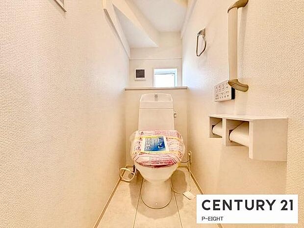 ウォシュレット付きの暖房便座で快適です!