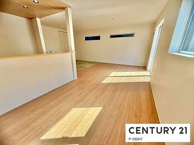 家族の笑い声が聞こえてきそうな、暖かい空間になっています。