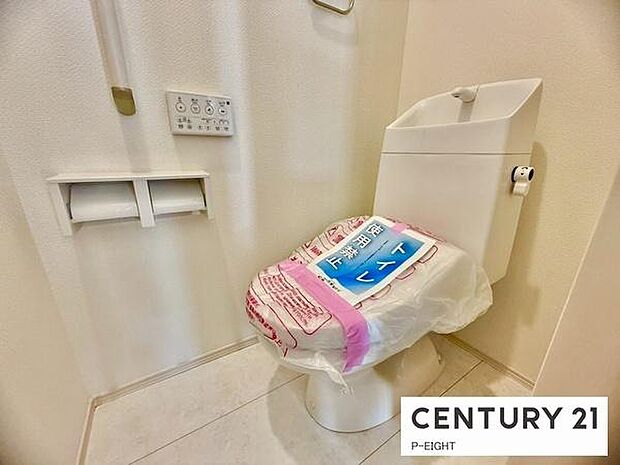 ウォシュレット付きの暖房便座で快適です!