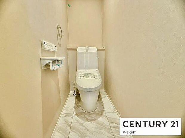 ウォシュレット付きの暖房便座で快適です!