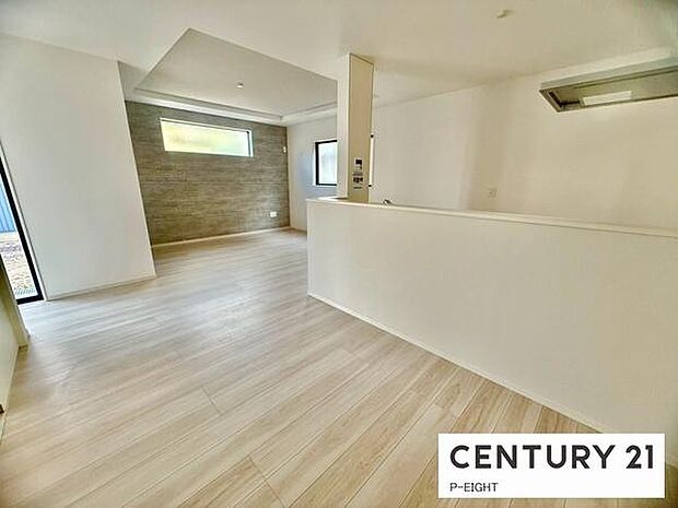 家族の笑い声が聞こえてきそうな、暖かい空間になっています。