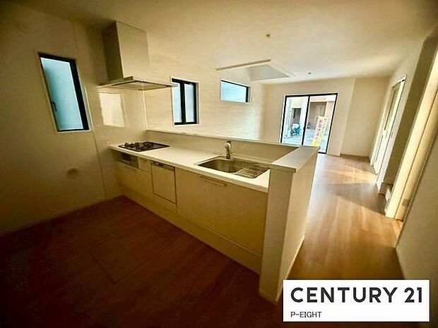 料理をしながらリビングを見渡せるつくりで、料理中も家族との会話がはずみます。