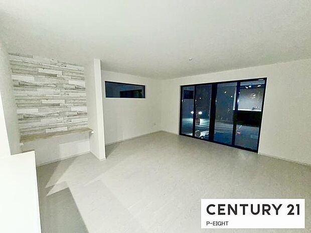 家族の笑い声が聞こえてきそうな、暖かい空間になっています。