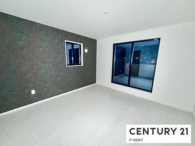 バルコニーに面している明るい洋室です!