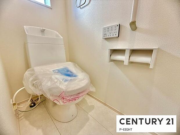 ウォシュレット付きの暖房便座で快適です！