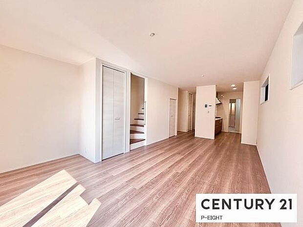 家族の笑い声が聞こえてきそうな、暖かい空間になっています。