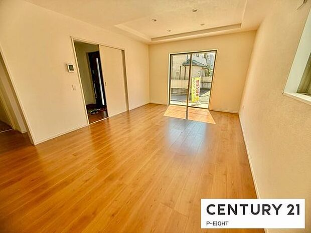 家族の笑い声が聞こえてきそうな、暖かい空間になっています。