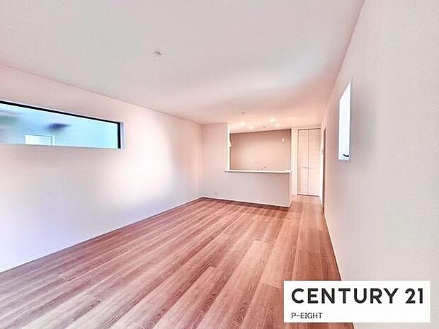 家族の笑い声が聞こえてきそうな、暖かい空間になっています。