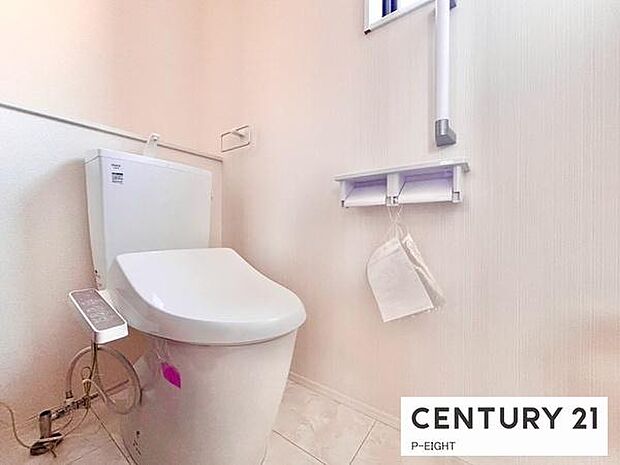 ウォシュレット付きの暖房便座で快適です!