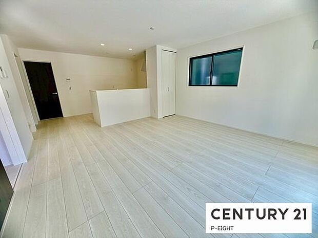 家族の笑い声が聞こえてきそうな、暖かい空間になっています。