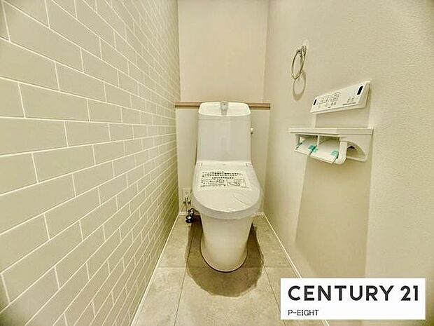 ウォシュレット付きの暖房便座で快適です！