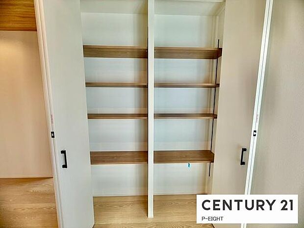 広めの収納スペースあり!