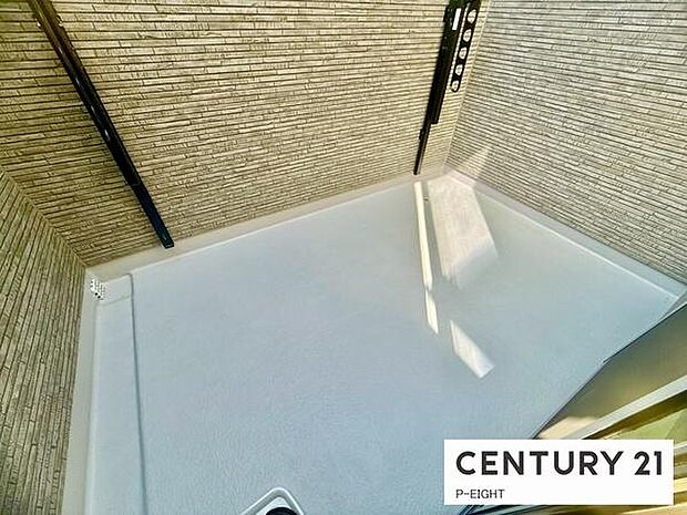 洗濯物は日当たりの良いバルコニーへ!