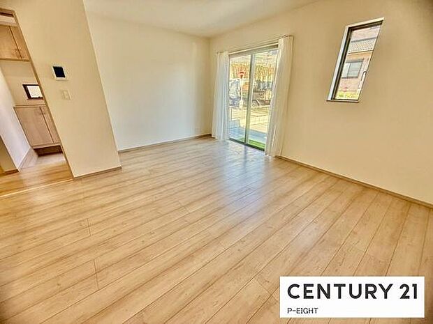 家族の笑い声が聞こえてきそうな、暖かい空間になっています。